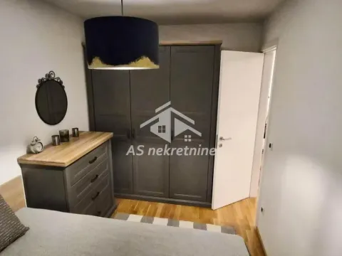 Rent, two bedroom apartment, 48m², Južni Bulevar, Vračar Sve Podlokacije - image 8