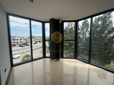 Izdavanje, poslovni prostor, 460m², Zabjelo, Podgorica - image 7