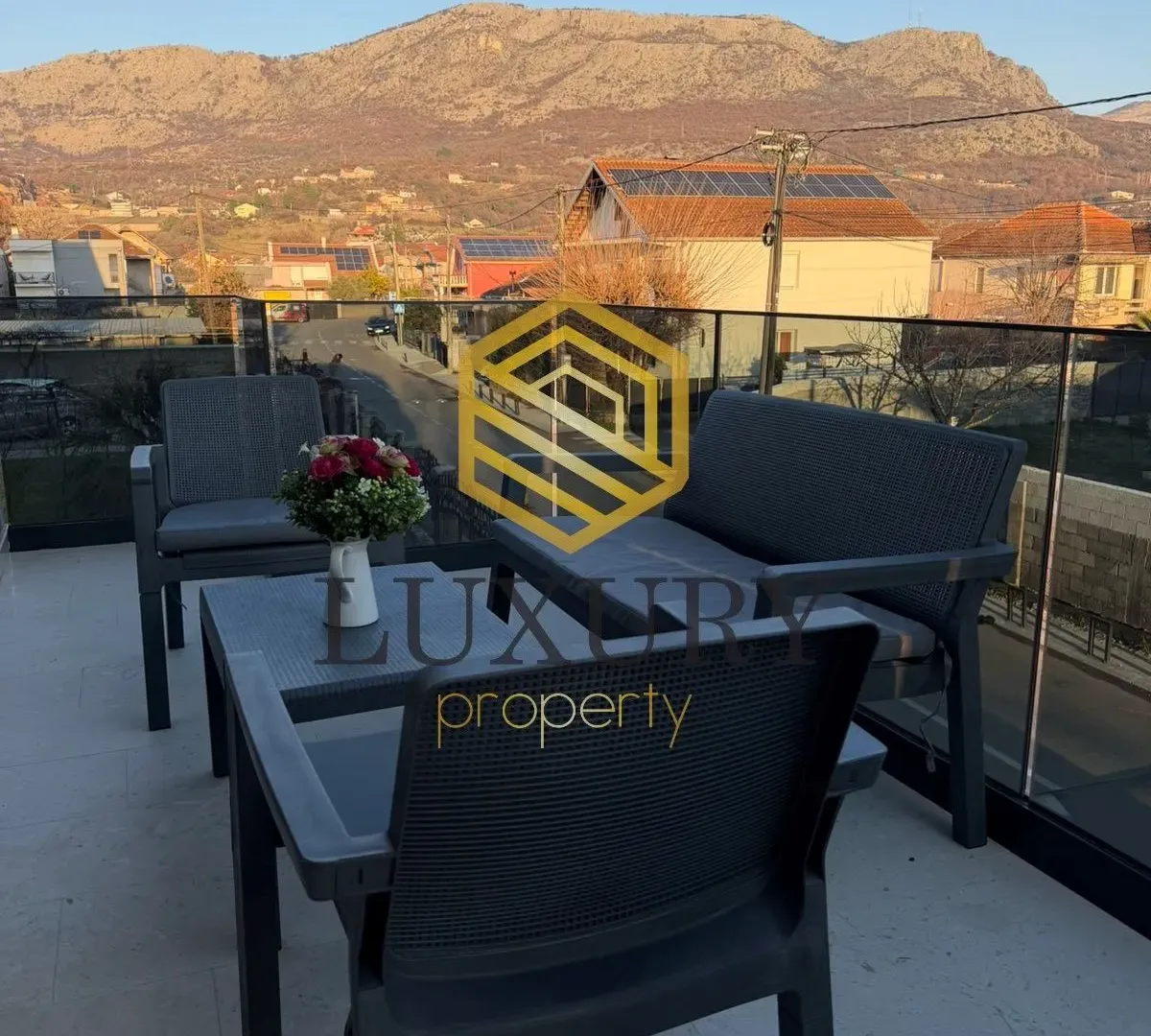 Izdavanje, jednosoban stan, 37m², Murtovina, Podgorica