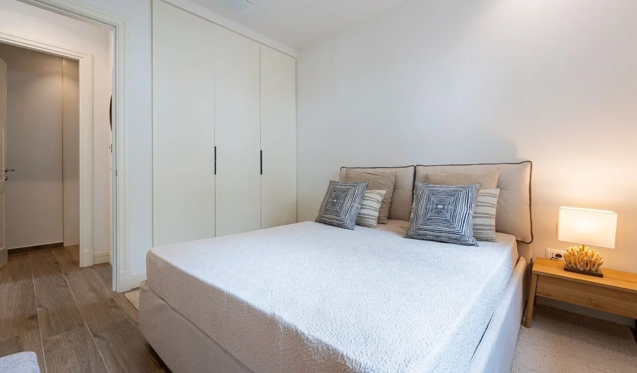 Prodaja, jednosoban stan, 87m², Luštica Bay, Tivat