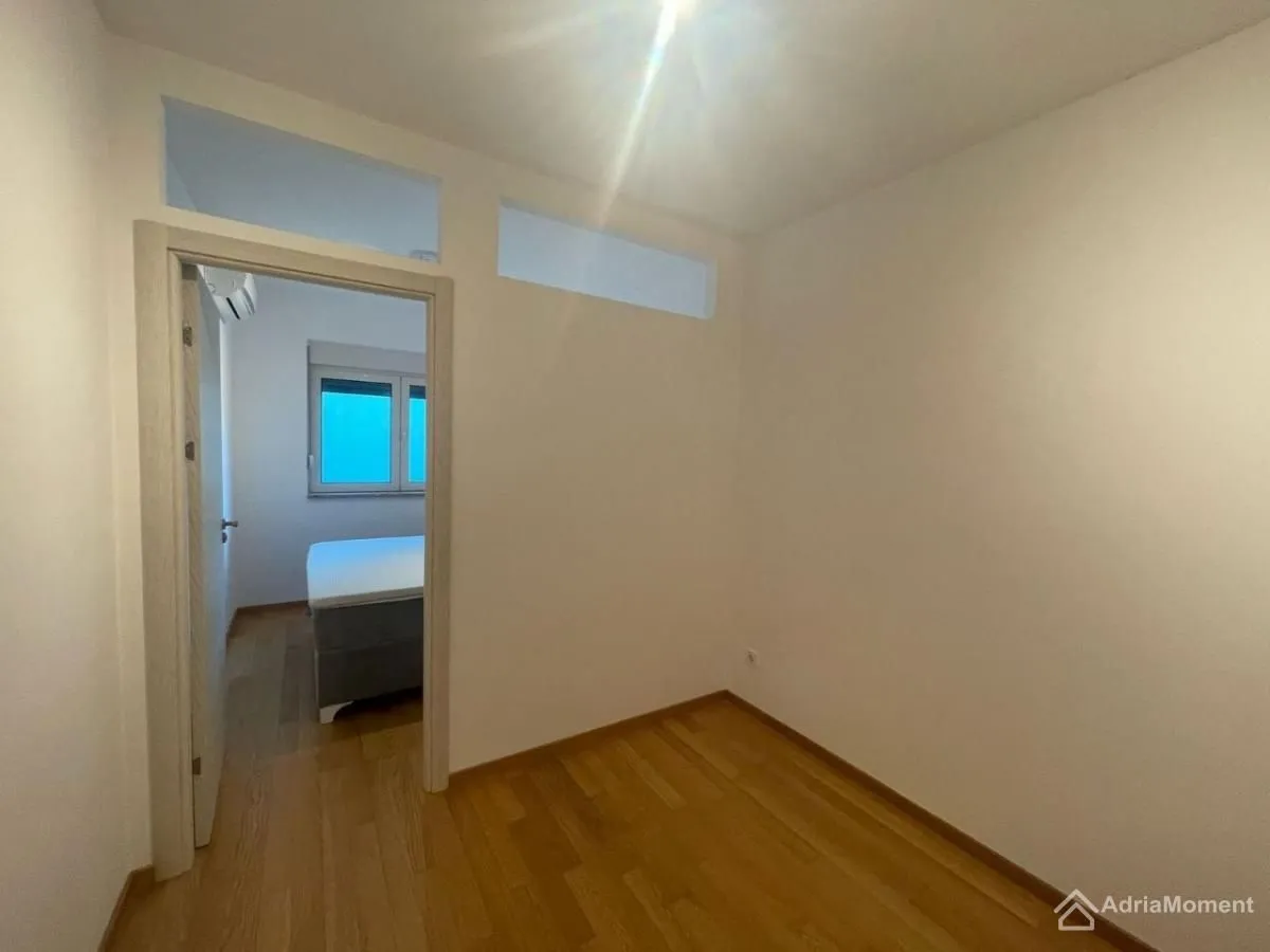 Sale, two bedroom apartment, 89m², Bečići, Budva