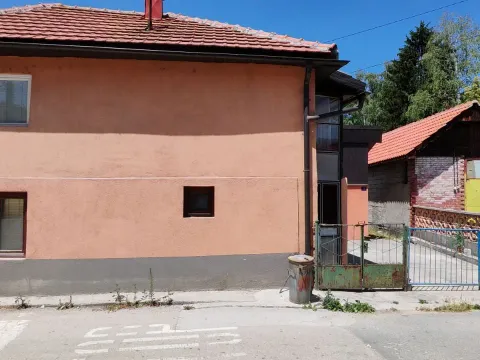 Prodaja, kuća, 85m², Pljevlja, Crna Gora - image 2