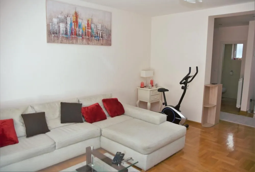 Sale, two bedroom apartment, 64m², Kluz, Zvezdara Sve Podlokacije