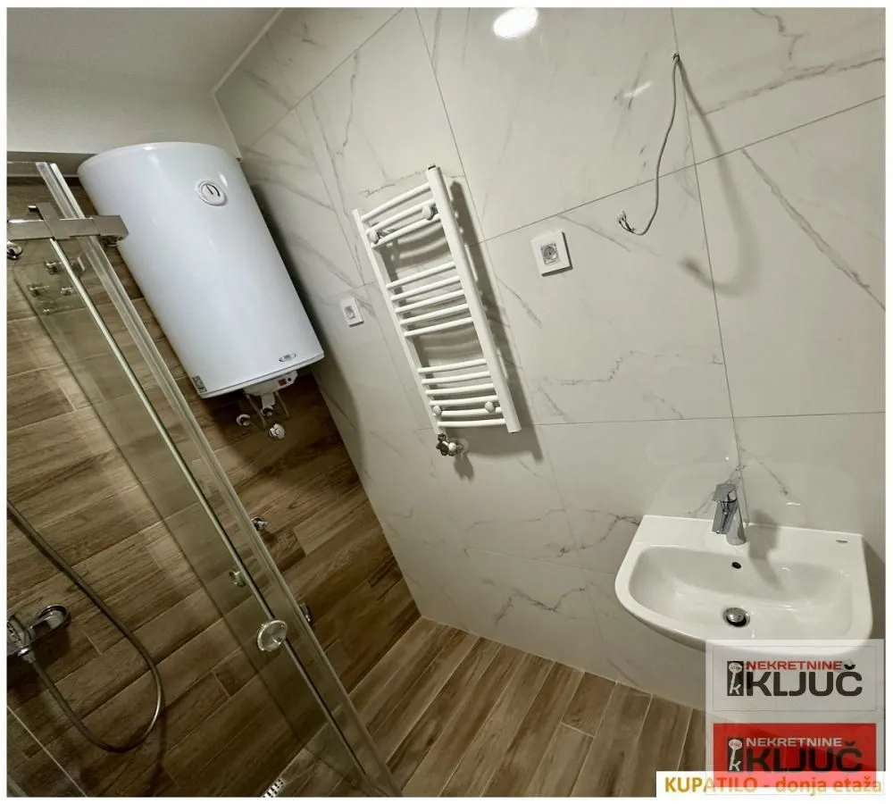 Prodaja, četvorosoban stan, 113m², Telep, Novi Sad Sve Podlokacije