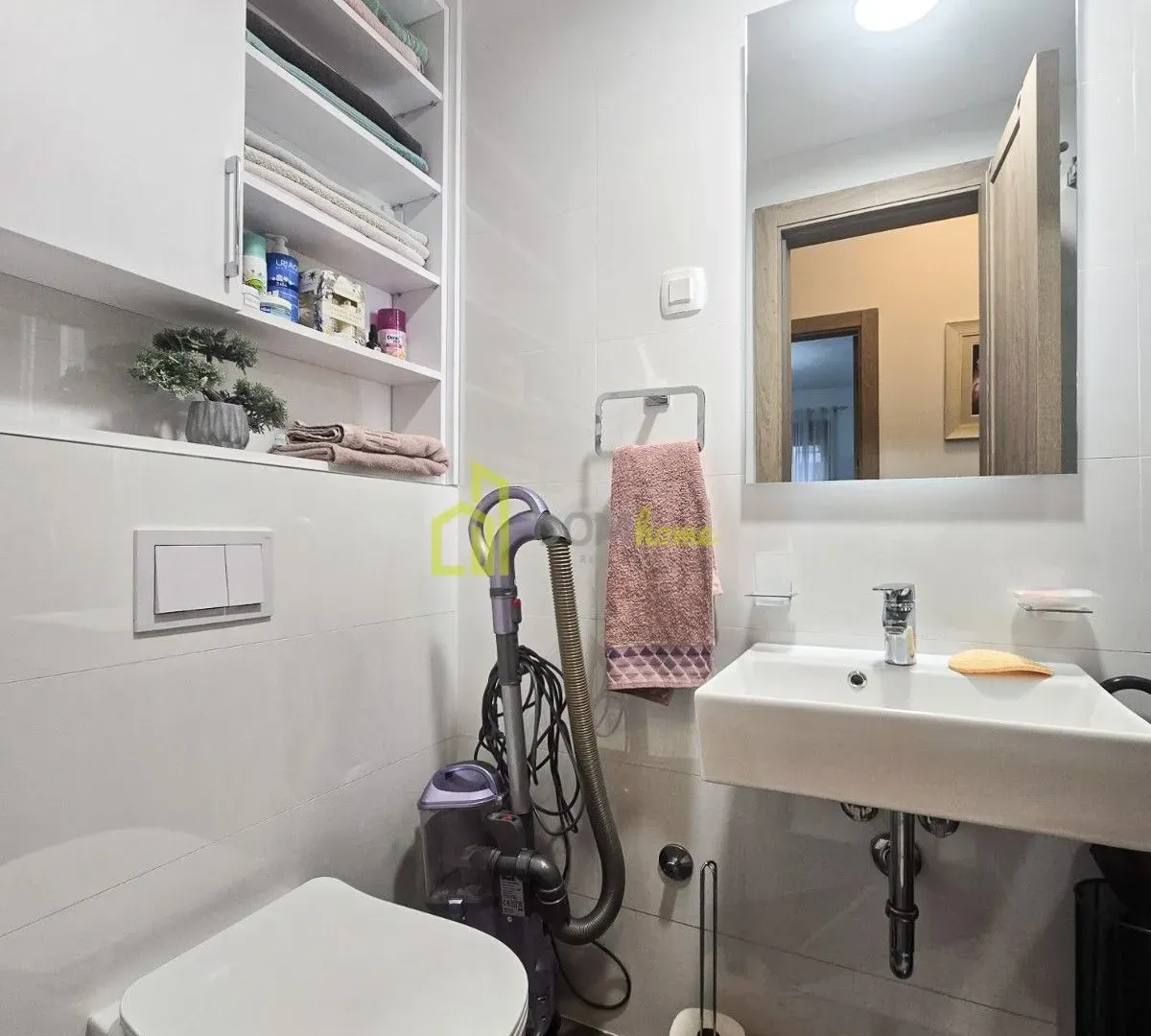 Izdavanje, dvosoban stan, 69m², Master Kvart, Podgorica