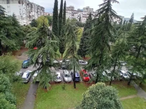 Izdavanje, jednosoban stan, 35m², Autobuska stanica, Podgorica - image 4