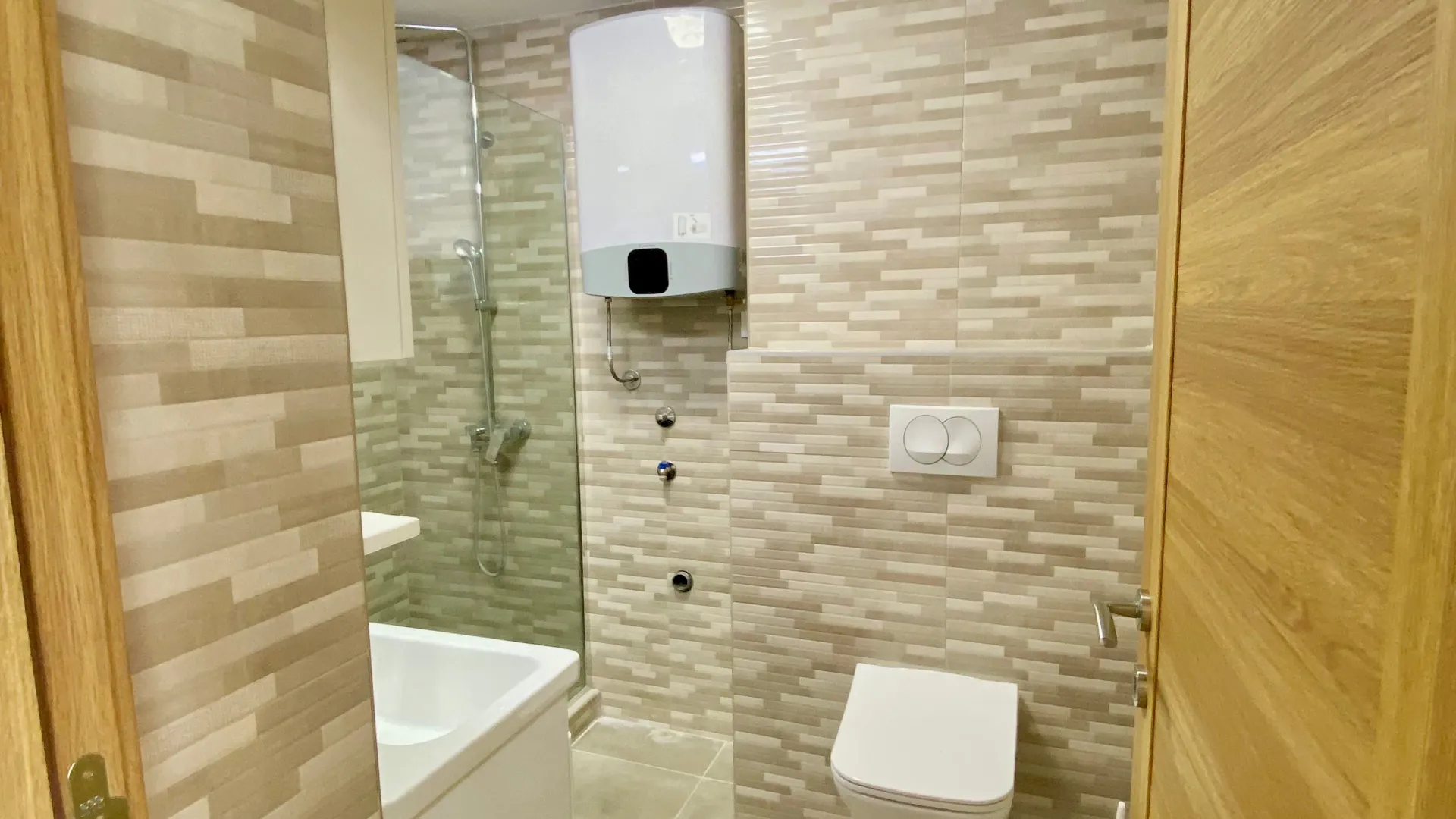 Rent, two bedroom apartment, 72m², Preko Morače, Podgorica
