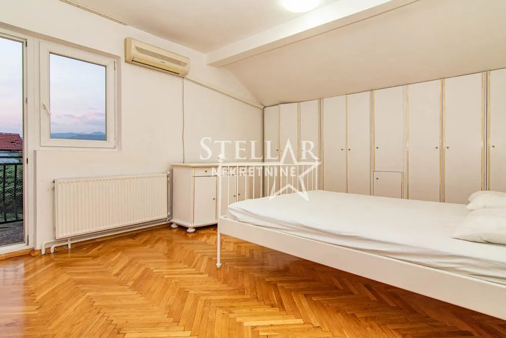 Izdavanje, kuća, 250m², Zagorič, Podgorica