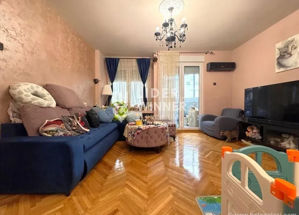 Prodaja, dvosoban stan, 84m², Kalenić Pijaca, Vračar Sve Podlokacije