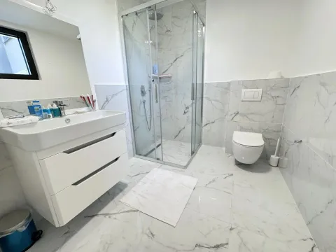 Sale, two bedroom apartment, 81m², Rafailovići, Budva - image 11