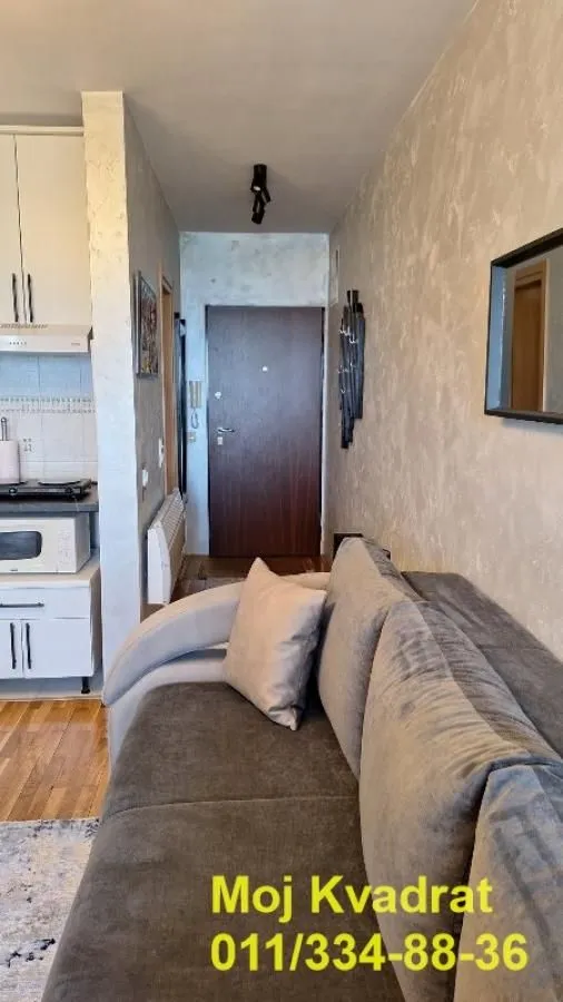 Izdavanje, garsonjera, 25m², Karaburma, Palilula Sve Podlokacije