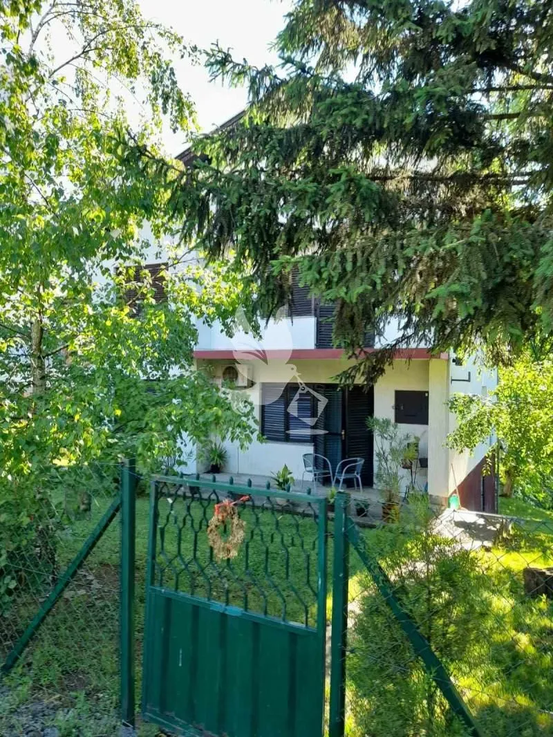 Sale, house, 200m², Mladenovac, Beograd