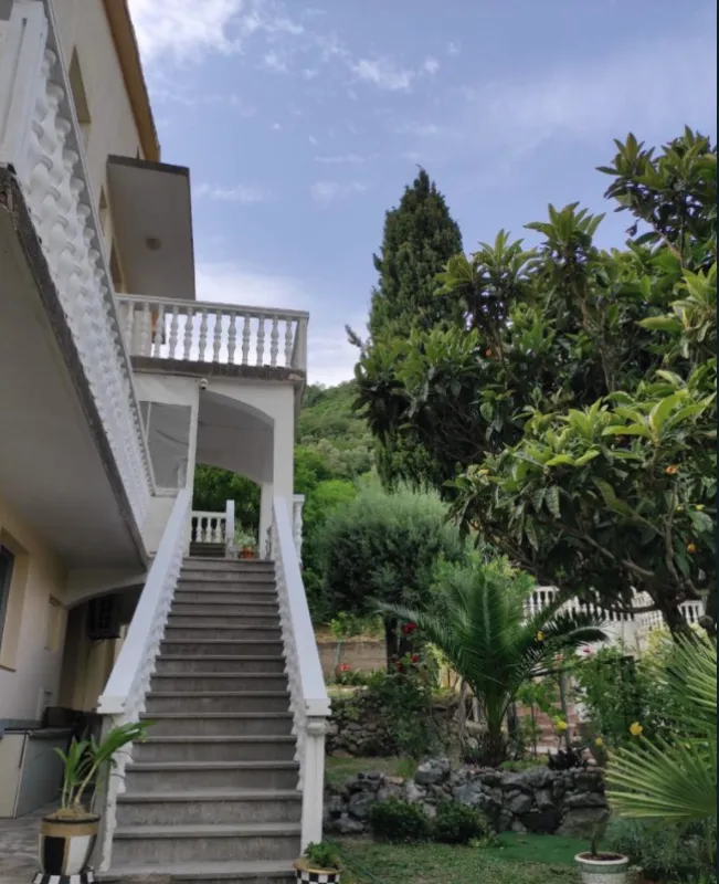 Sale, house, 338m², Bijeli Do, Budva