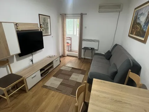 Rent, one bedroom apartment, 38m², Šušanj, Bar - image 3