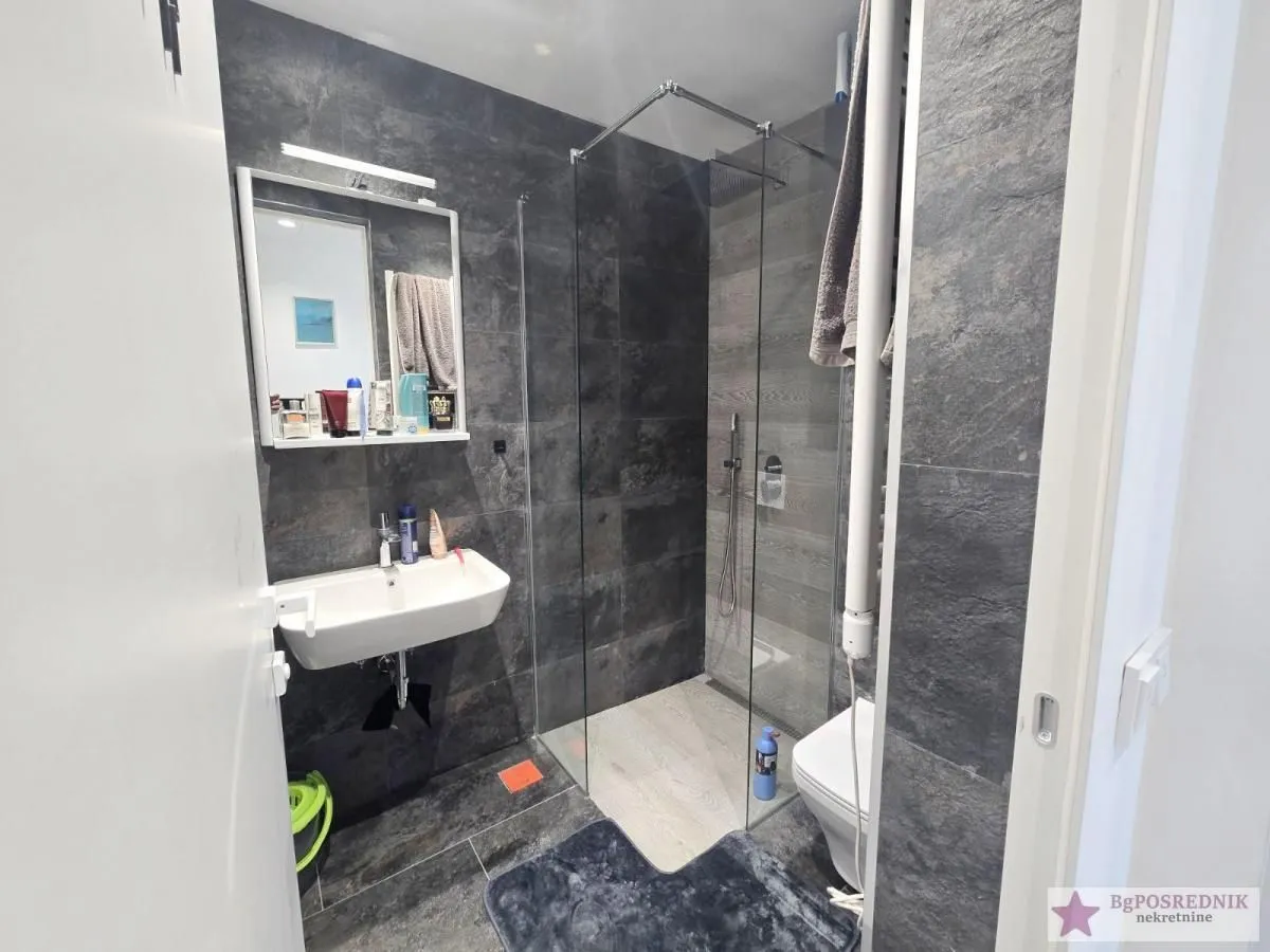 Prodaja, trosoban stan, 99m², Novi Beograd Sve Podlokacije, Beograd