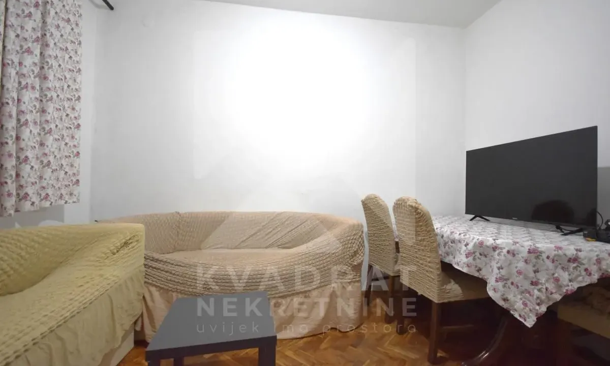 Izdavanje, dvosoban stan, 80m², Stari Aerodrom, Podgorica