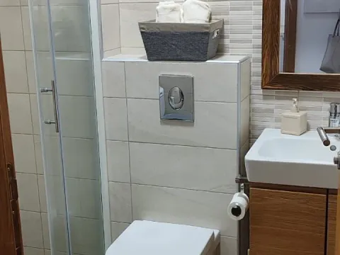 Rent, one bedroom apartment, 42m², Marići, Tivat - image 16