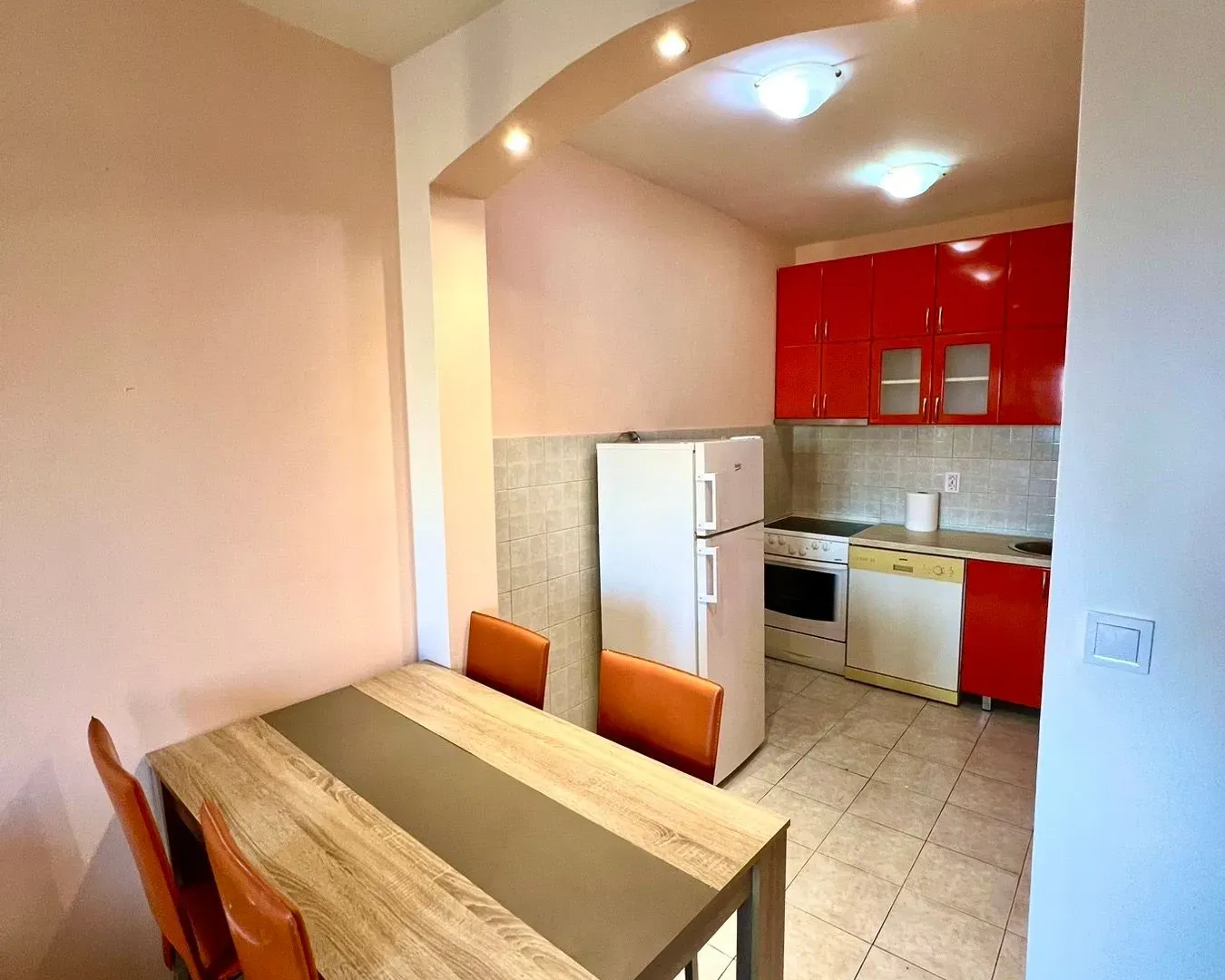 Rent, one bedroom apartment, 38m², Pobrežje, Podgorica