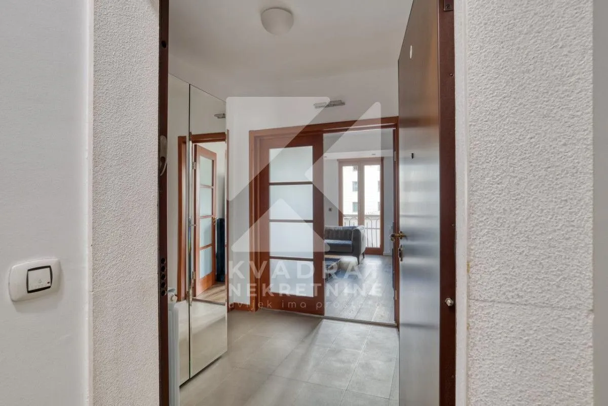 Rent, two bedroom apartment, 90m², Centar, Podgorica