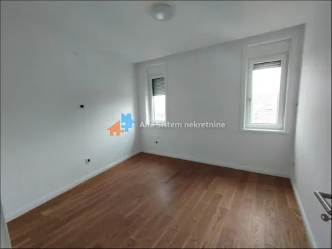 Izdavanje, trosoban stan, 71m², Čubura, Beograd - image 14