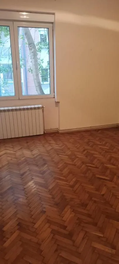 Rent, two bedroom apartment, 60m², Kalenić Pijaca, Vračar Sve Podlokacije
