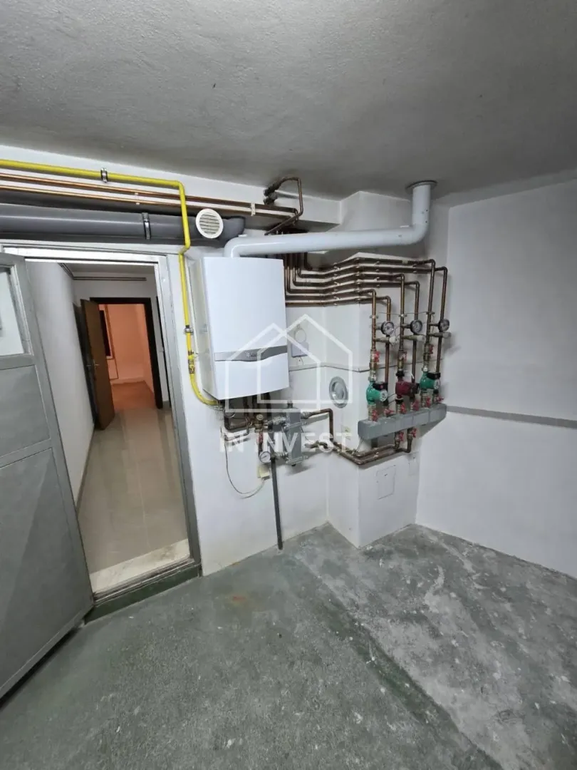 Prodaja, kuća, 296m², Užice, Srbija