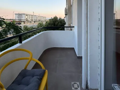 Izdavanje, jednosoban stan, Stari Aerodrom, Podgorica - image 4