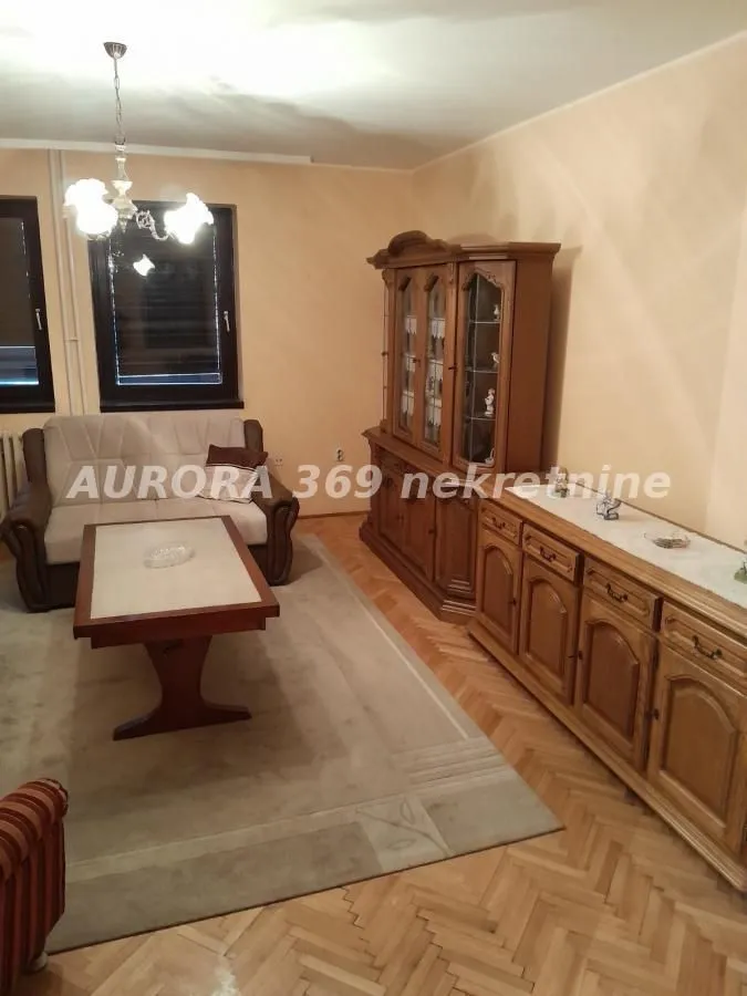 Izdavanje, dvosoban stan, 70m², Bulevar patrijarha Pavla, Novi Sad Sve Podlokacije