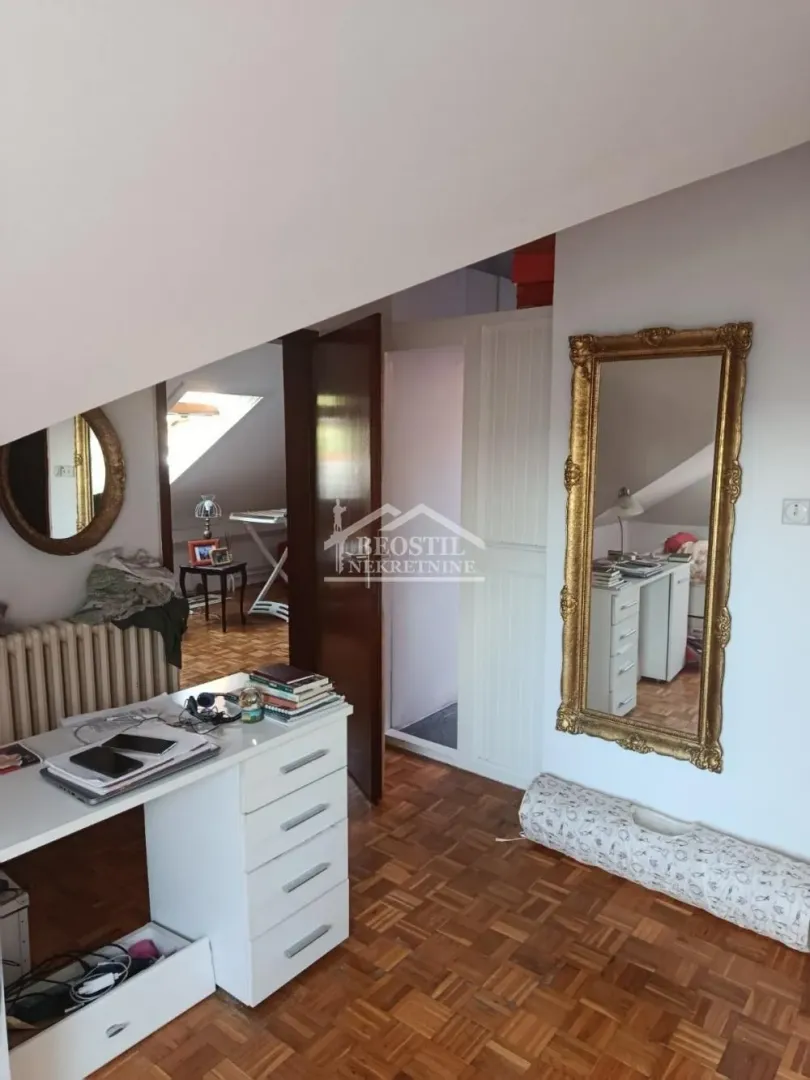 Prodaja, dvosoban stan, 46m², Višnjička Banja, Palilula Sve Podlokacije