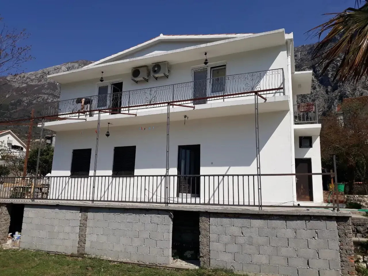 Sale, house, 192m², Kotor, Crna Gora