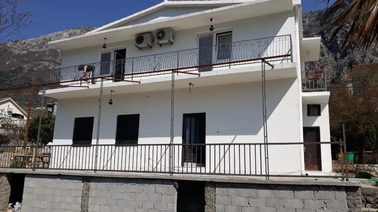 Prodaja, kuća, 192m², Kotor, Crna Gora