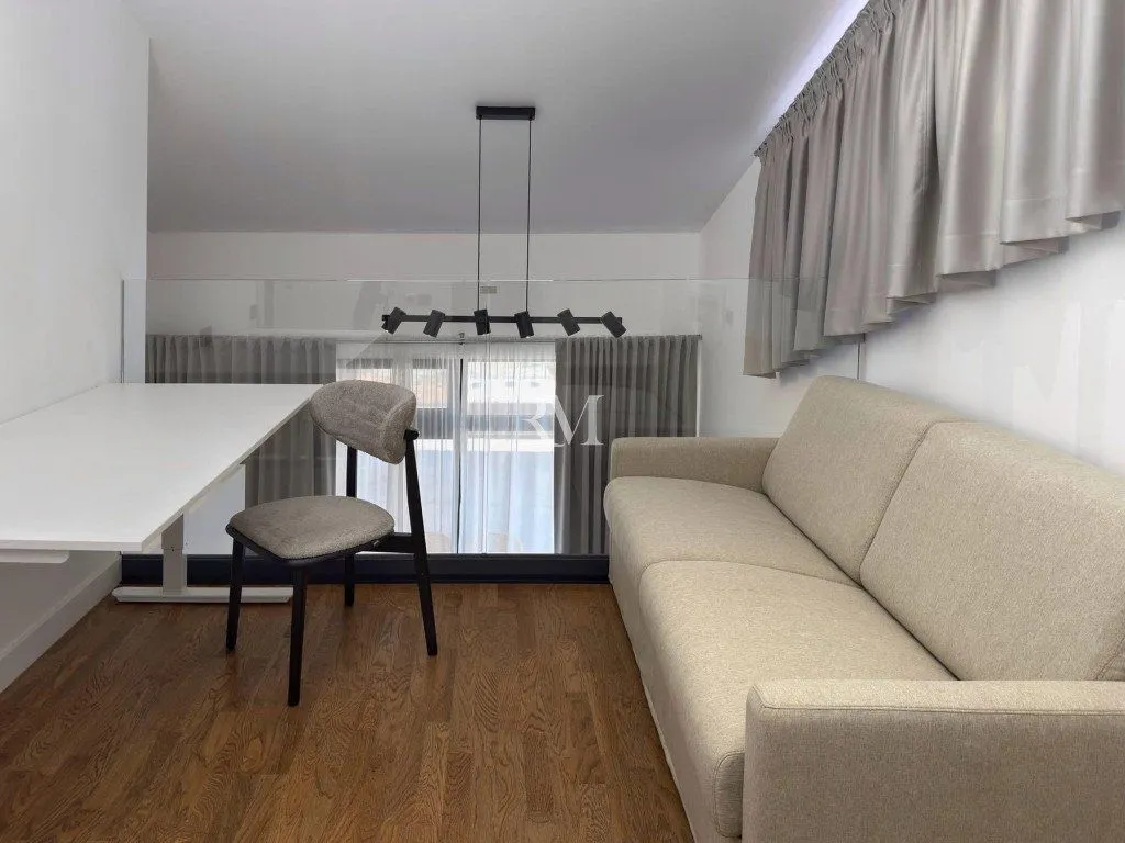 Prodaja, dvosoban stan, 185m², Mažina, Tivat