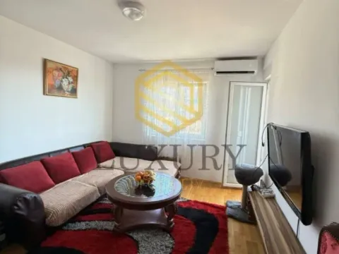 Izdavanje, dvosoban stan, 65m², Stari Aerodrom, Podgorica - image 6