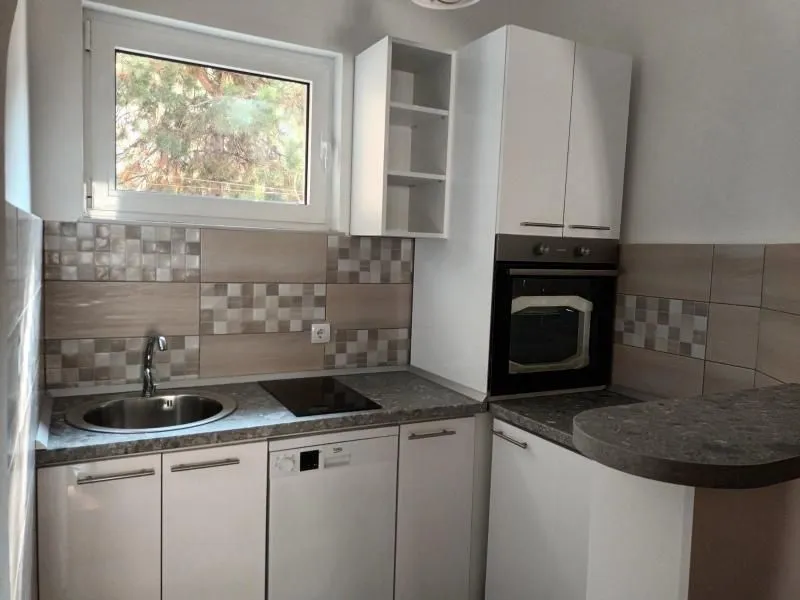 Izdavanje, kuća, 180m², Savski Venac, Beograd