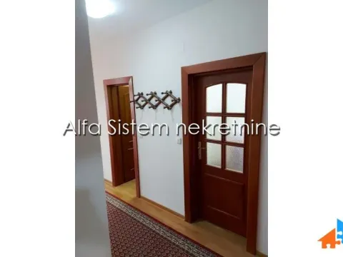 Izdavanje, četvorosoban stan, 1500m², Autokomanda, Voždovac Sve Podlokacije - image 20