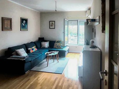 Prodaja, kuća, 44m², Blok 6, Podgorica - image 2