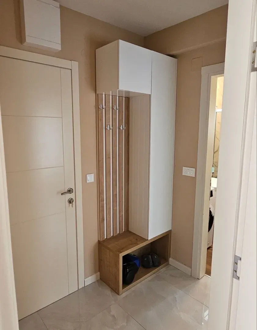 Izdavanje, jednosoban stan, 55m², Centar, Tivat