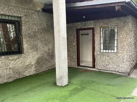 Izdavanje, jednosoban stan, 45m², Stari Grad, Beograd - image 2