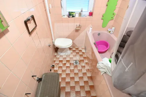 Prodaja, kuća, 276m², Masline, Podgorica - image 11