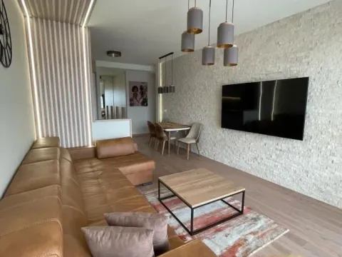 Izdavanje, trosoban stan, 83m², Savski Venac, Beograd - image 2