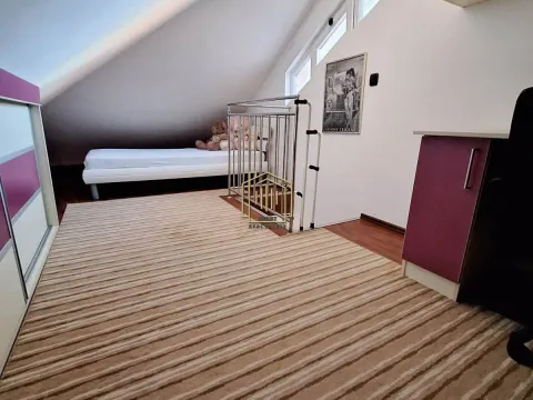 Prodaja, trosoban stan, 87m², Stari Aerodrom, Podgorica - image 14