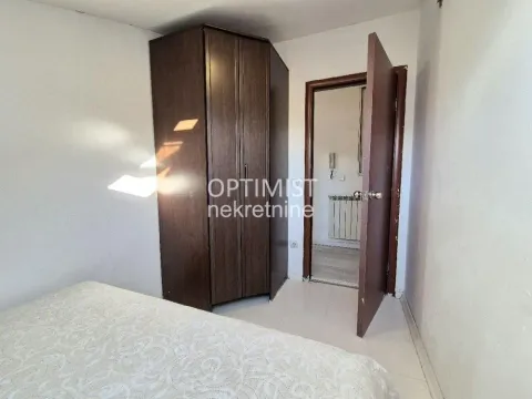 Izdavanje, dvosoban stan, 50m², Đeram Pijaca, Beograd - image 5
