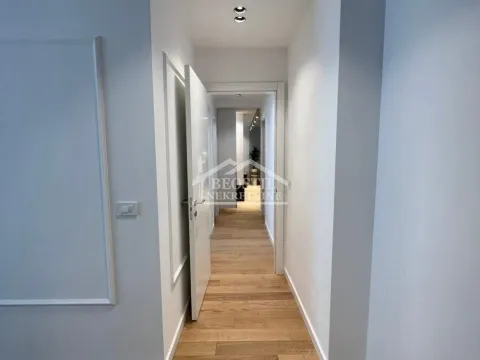 Izdavanje, četvorosoban stan, 112m², Stari Grad, Beograd - image 19