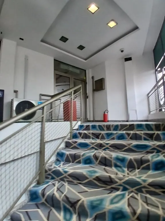 Rent, office space, 734m², Južni Bulevar, Vračar Sve Podlokacije