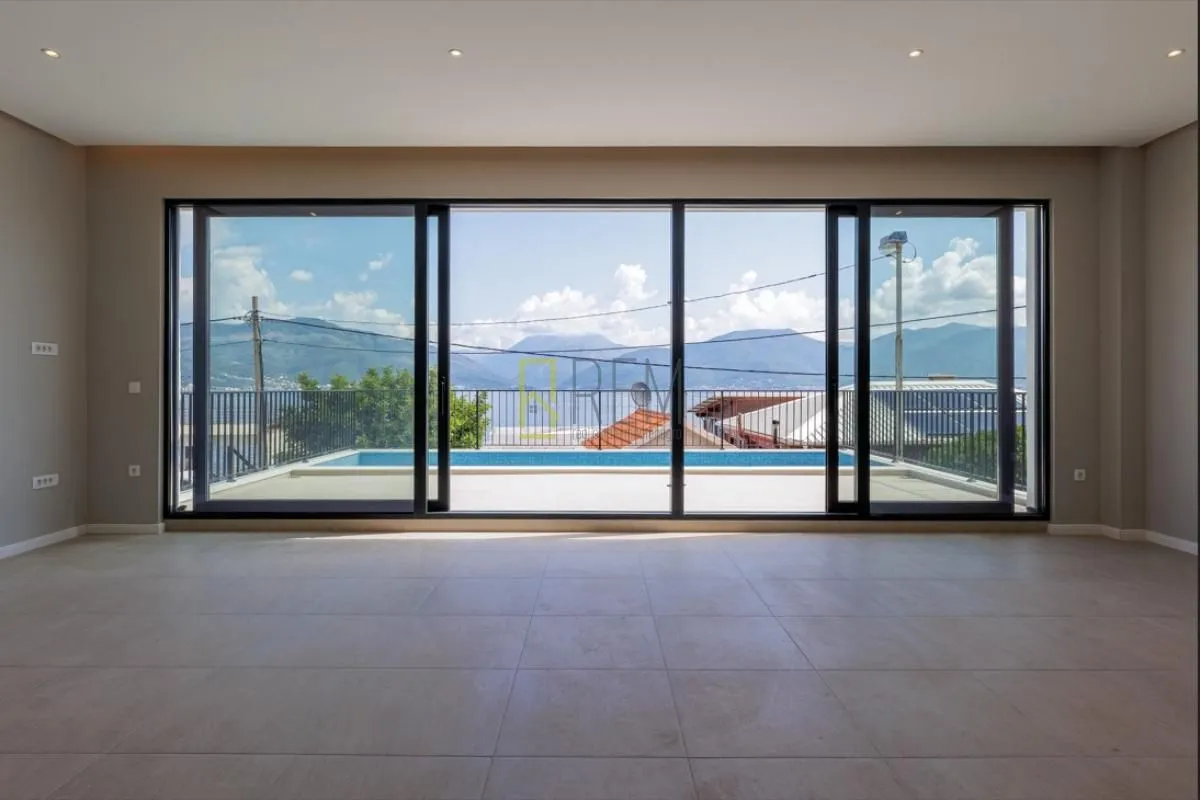 Prodaja, kuća, 200m², Krašići, Tivat