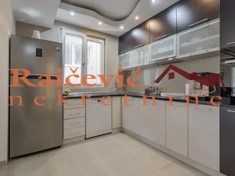 Prodaja, četvorosoban stan, 112m², Lion, Zvezdara Sve Podlokacije - image 8