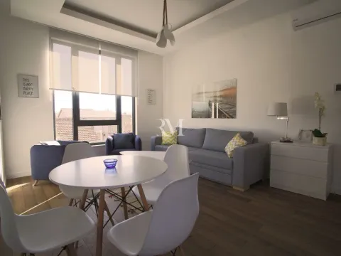 Prodaja, jednosoban stan, 40m², Centar, Tivat - image 2