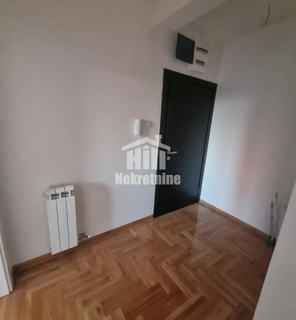 Sale, two bedroom apartment, 58m², Zemun Cara Dušana, Zemun Sve Podlokacije