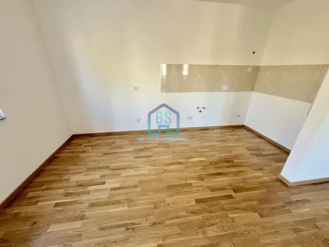 Prodaja, trosoban stan, 70m², Alibegovac, Petrovaradin - image 9