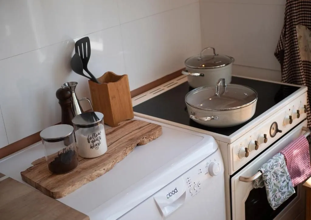 Prodaja, kuća, 300m², Zagora, Kotor